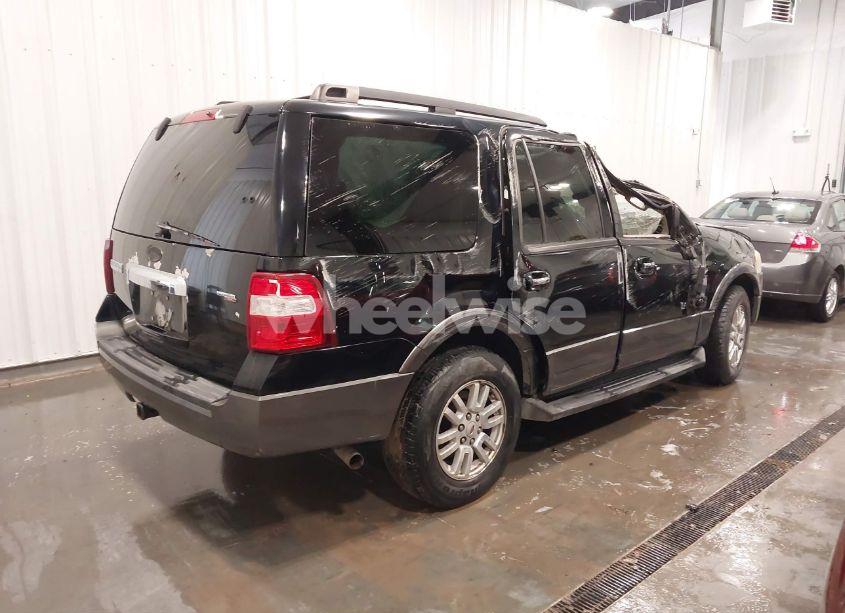 Photo 4 of 2007 Ford Expedition XLT (VIN 1FMFU15587LA56684)
