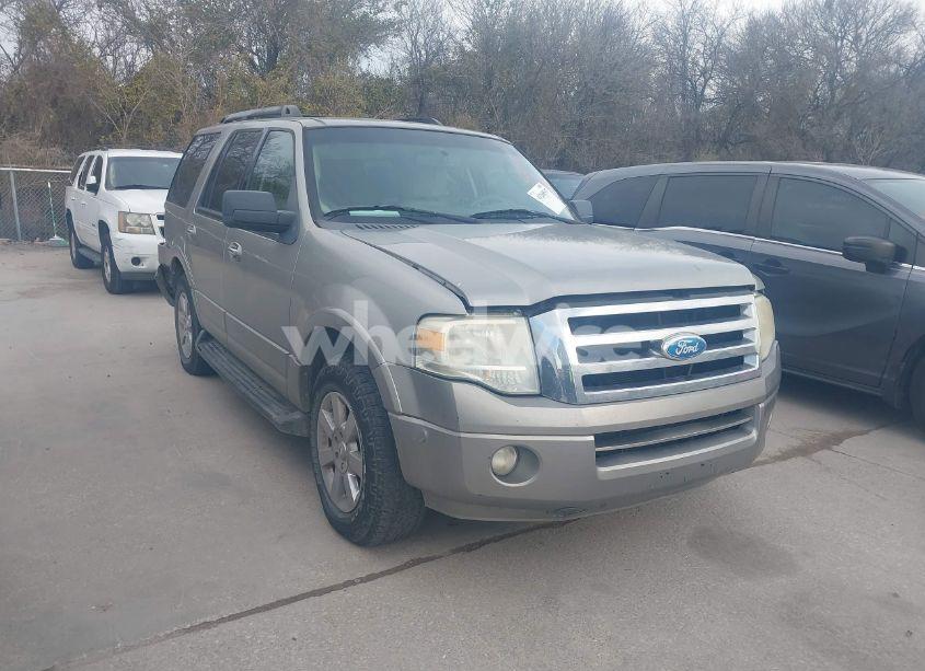 2009 Ford Expedition XLT (VIN 1FMFU15589LA14700) main photo