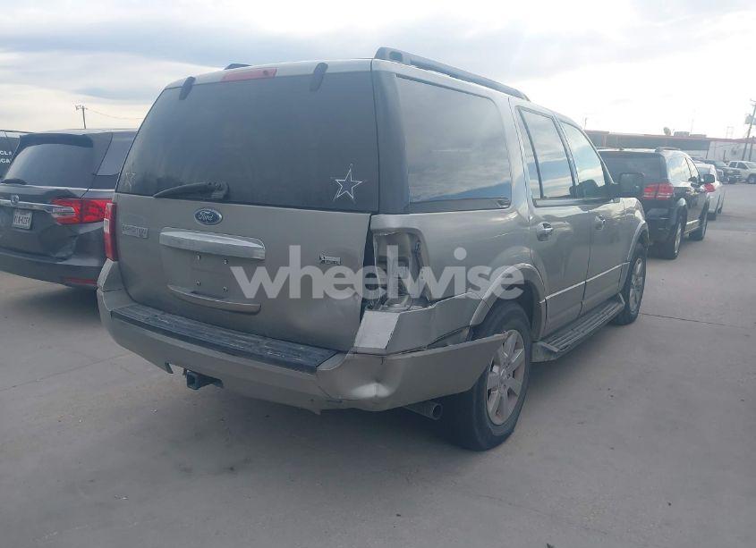 Photo 4 of 2009 Ford Expedition XLT (VIN 1FMFU15589LA14700)