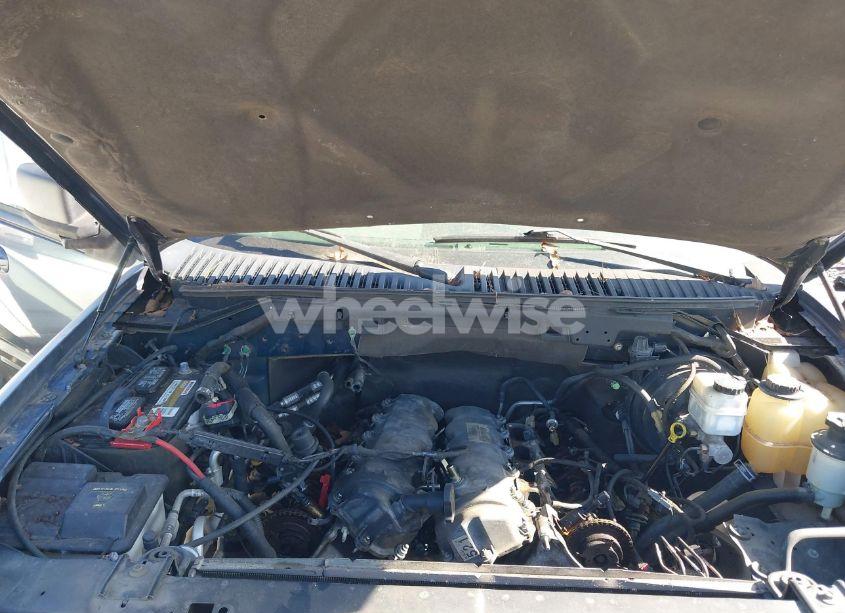 Photo 10 of 2005 Ford Expedition XLT (VIN 1FMFU155X5LB02660)