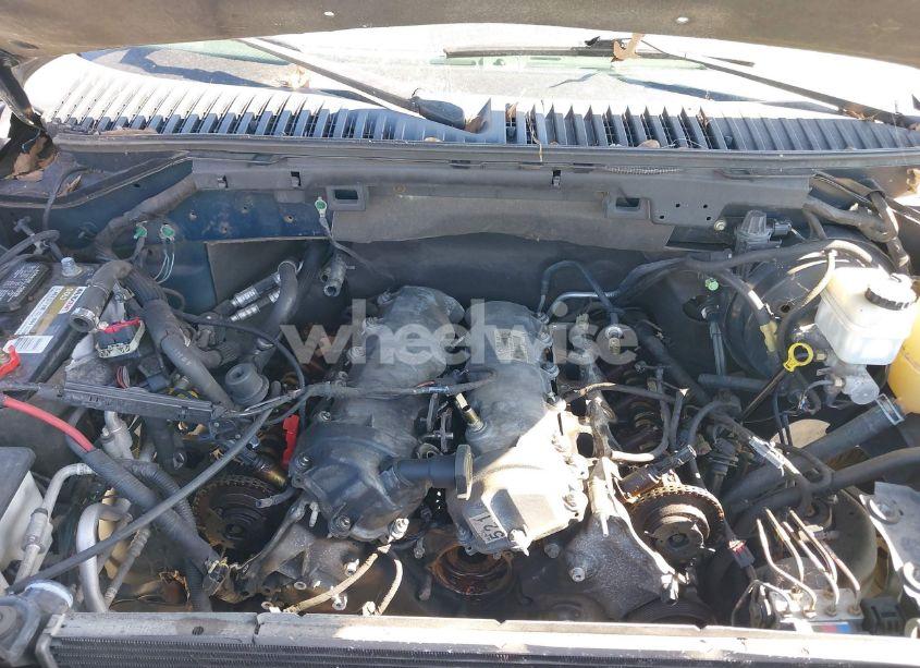 Photo 13 of 2005 Ford Expedition XLT (VIN 1FMFU155X5LB02660)