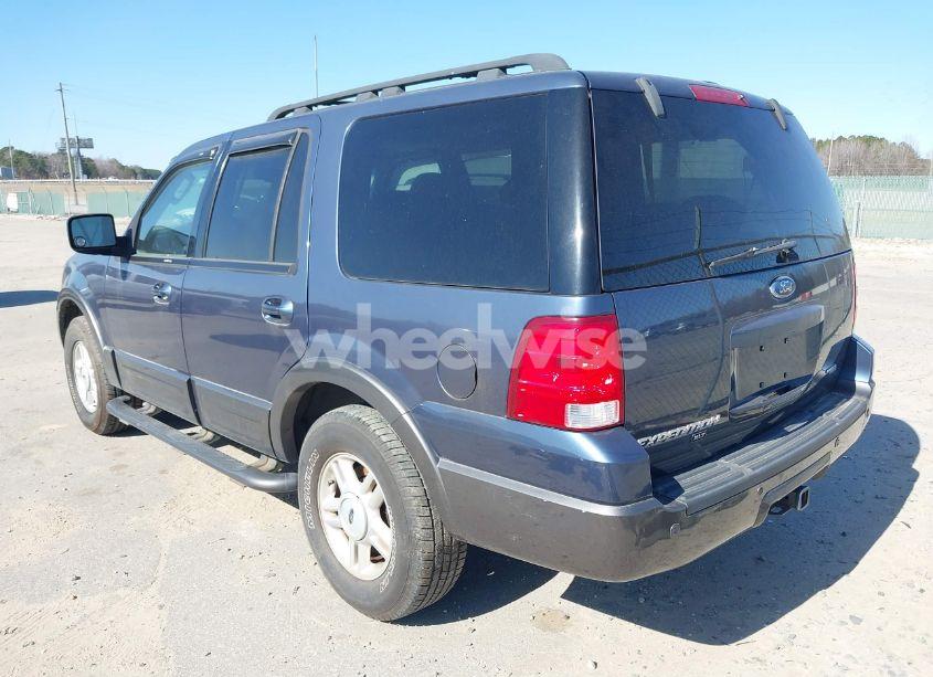 Photo 3 of 2005 Ford Expedition XLT (VIN 1FMFU155X5LB02660)