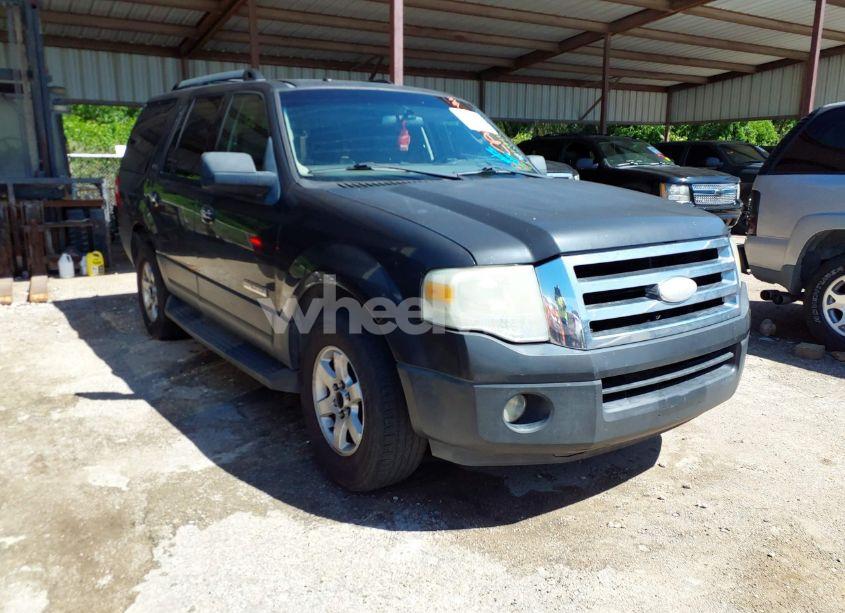 2007 Ford Expedition XLT (VIN 1FMFU155X7LA06840) main photo
