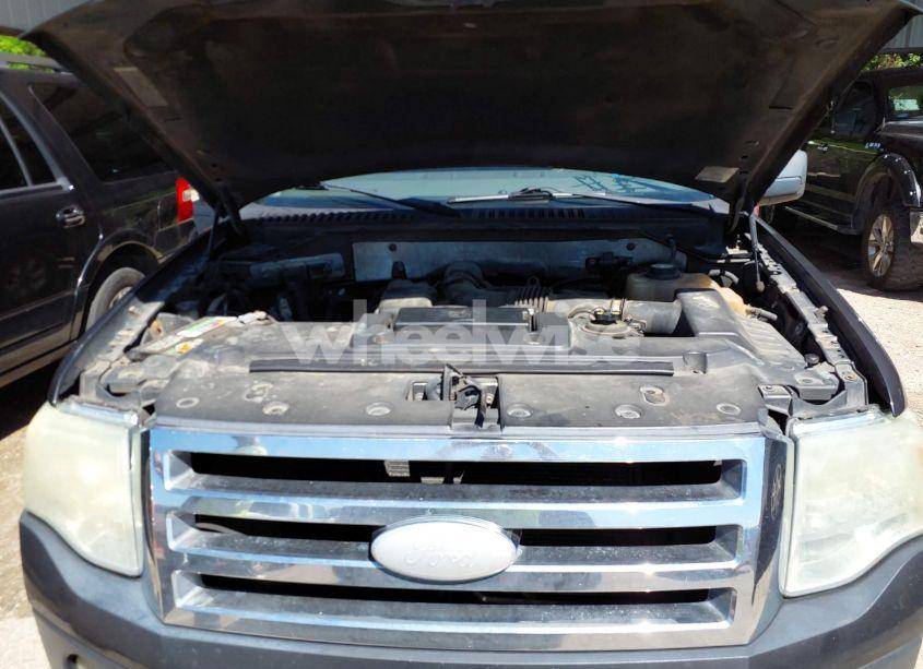 Photo 10 of 2007 Ford Expedition XLT (VIN 1FMFU155X7LA06840)