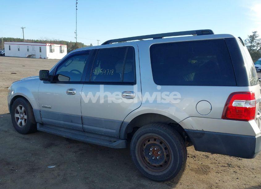 Photo 14 of 2007 Ford Expedition XLT (VIN 1FMFU155X7LA89024)