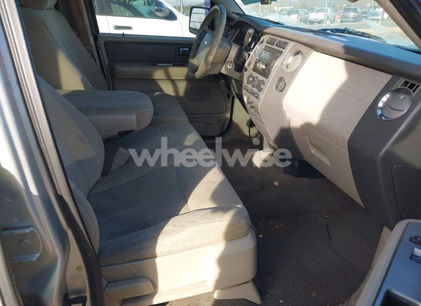 Photo 5 of 2007 Ford Expedition XLT (VIN 1FMFU155X7LA89024)
