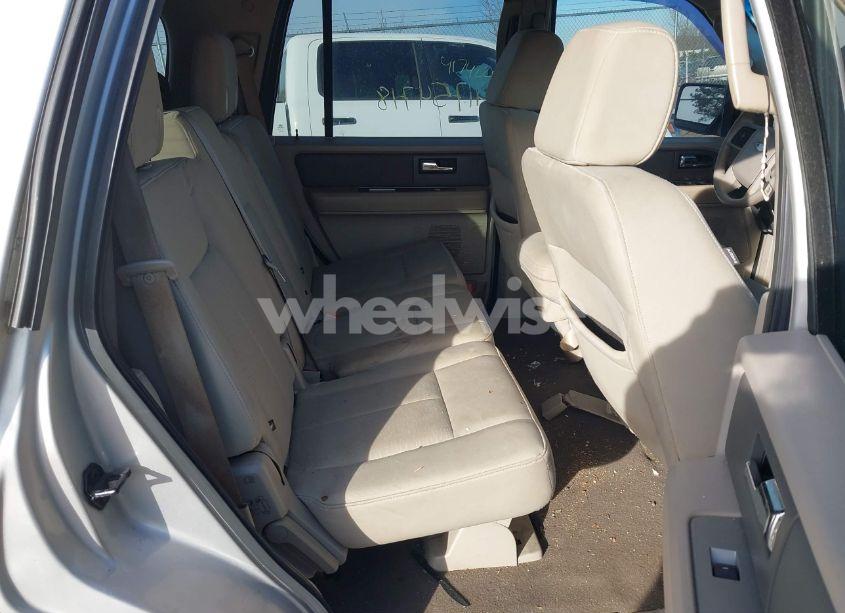 Photo 8 of 2007 Ford Expedition XLT (VIN 1FMFU155X7LA89024)