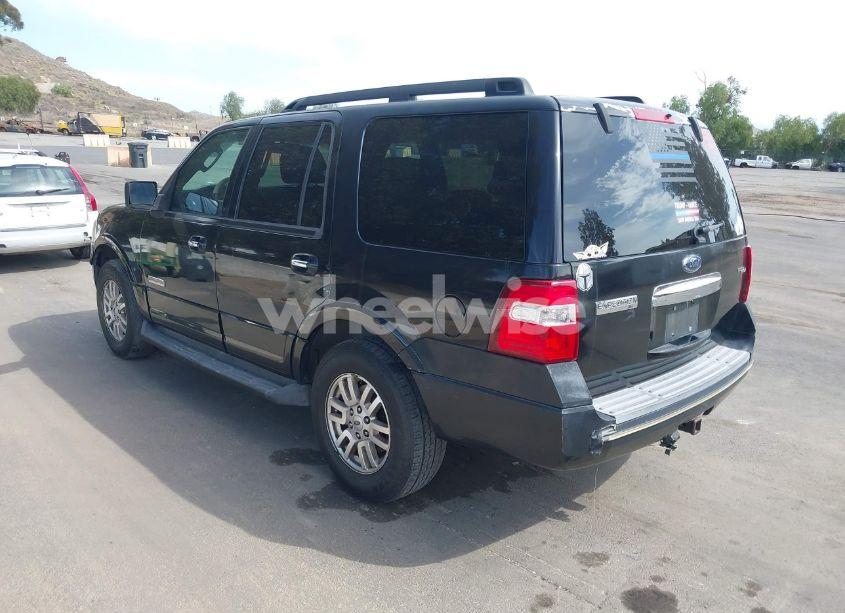 Photo 3 of 2008 Ford Expedition XLT (VIN 1FMFU155X8LA50015)