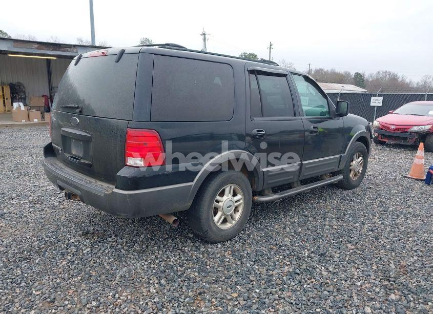Photo 4 of 2004 Ford Expedition XLT (VIN 1FMFU15L64LA82887)