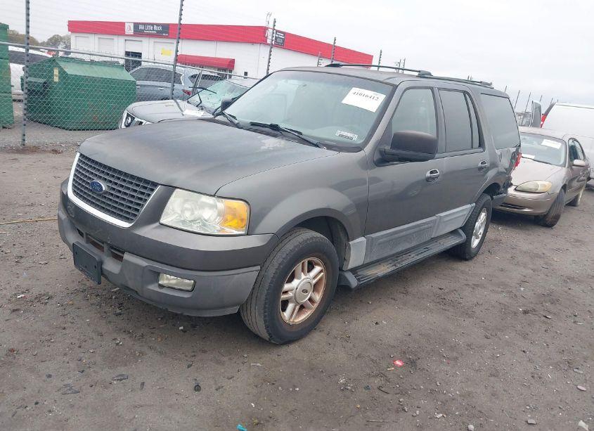Photo 2 of 2004 Ford Expedition XLT (VIN 1FMFU15L74LB23446)