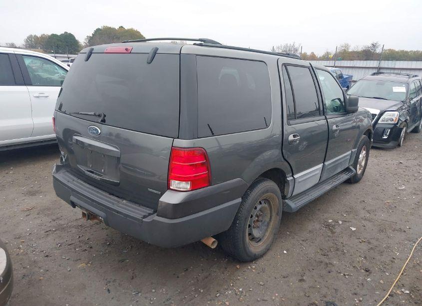 Photo 4 of 2004 Ford Expedition XLT (VIN 1FMFU15L74LB23446)