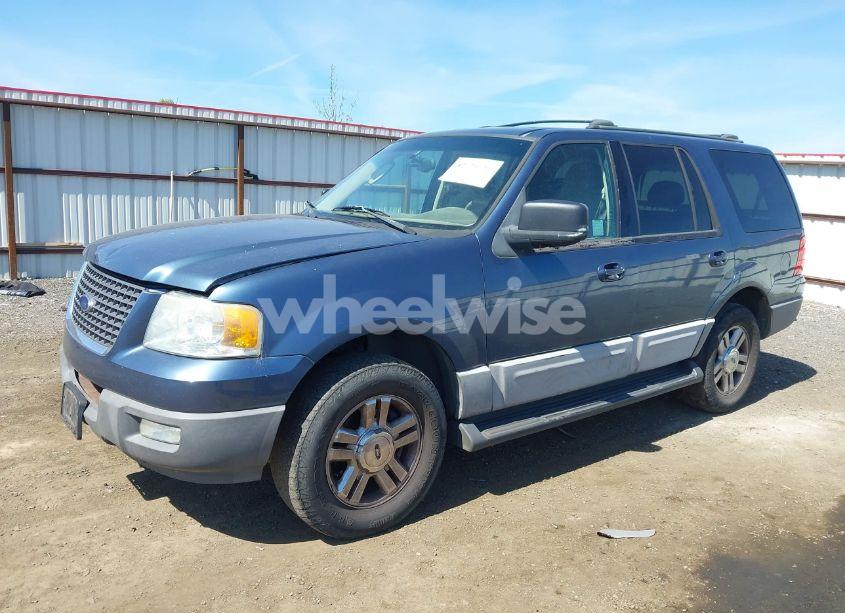 Photo 2 of 2003 Ford Expedition XLT (VIN 1FMFU15L93LB76356)