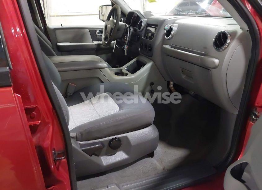 Photo 5 of 2005 Ford Expedition NBX/XLT (VIN 1FMFU16505LA35324)