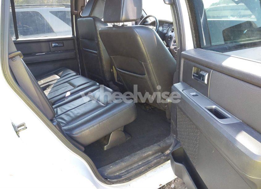 Photo 8 of 2007 Ford Expedition XLT (VIN 1FMFU16507LA67743)