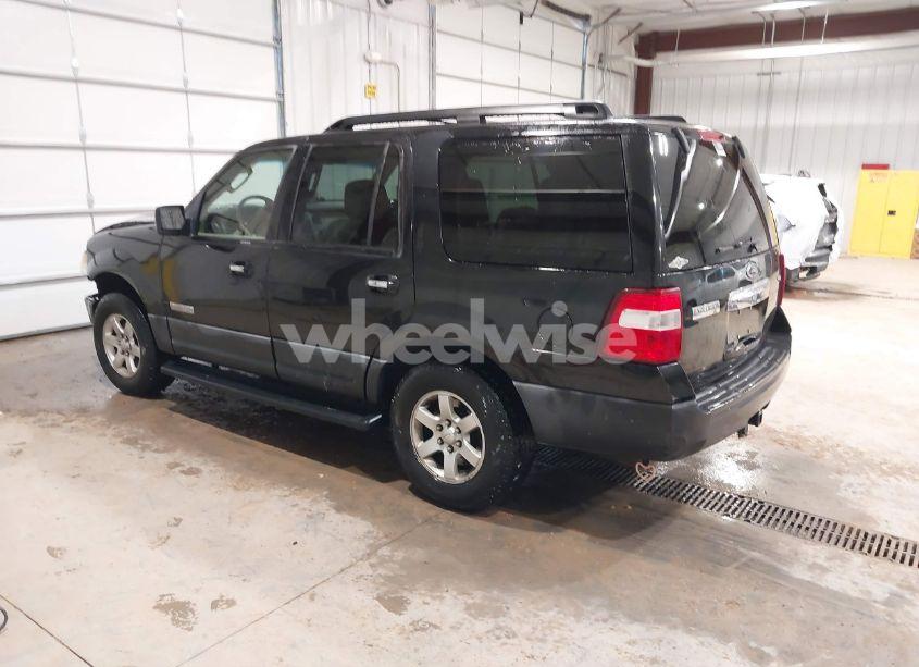 Photo 3 of 2007 Ford Expedition XLT (VIN 1FMFU16507LA88124)