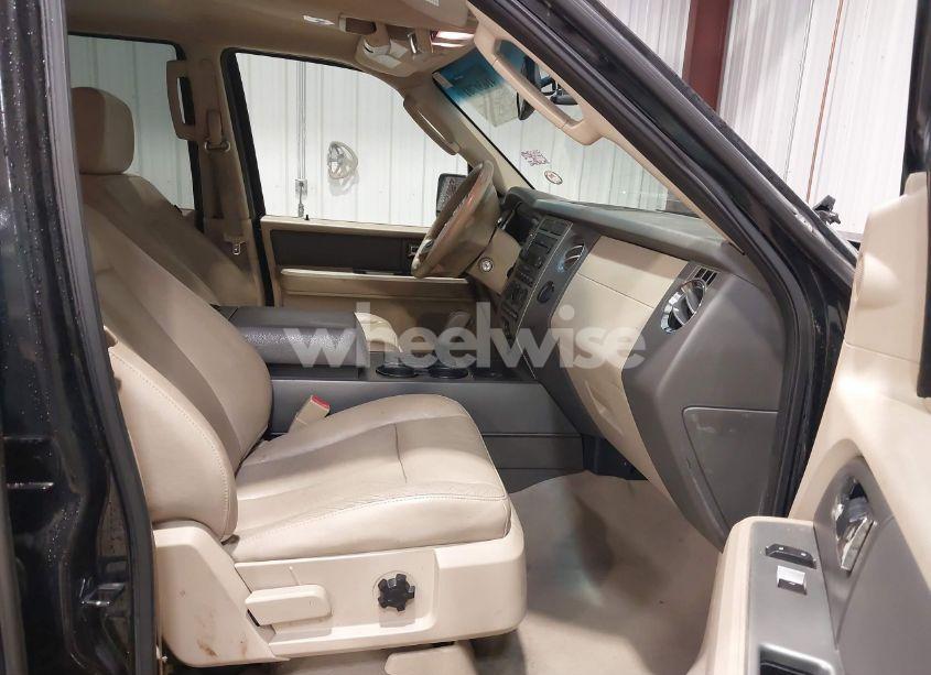 Photo 5 of 2007 Ford Expedition XLT (VIN 1FMFU16507LA88124)