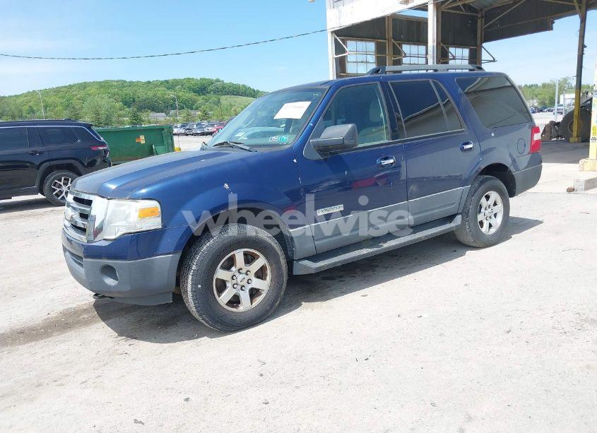 Photo 2 of 2007 Ford Expedition XLT (VIN 1FMFU16507LA90956)