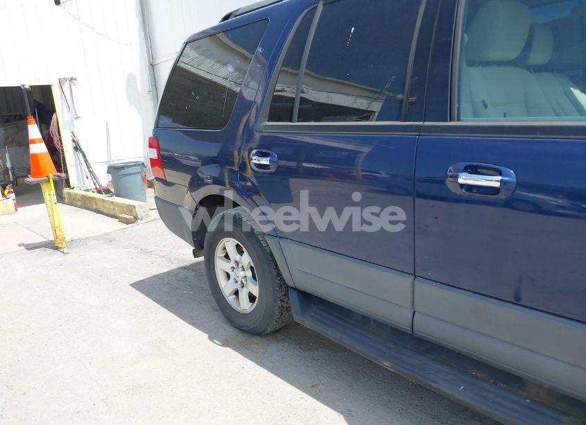 Photo 6 of 2007 Ford Expedition XLT (VIN 1FMFU16507LA90956)