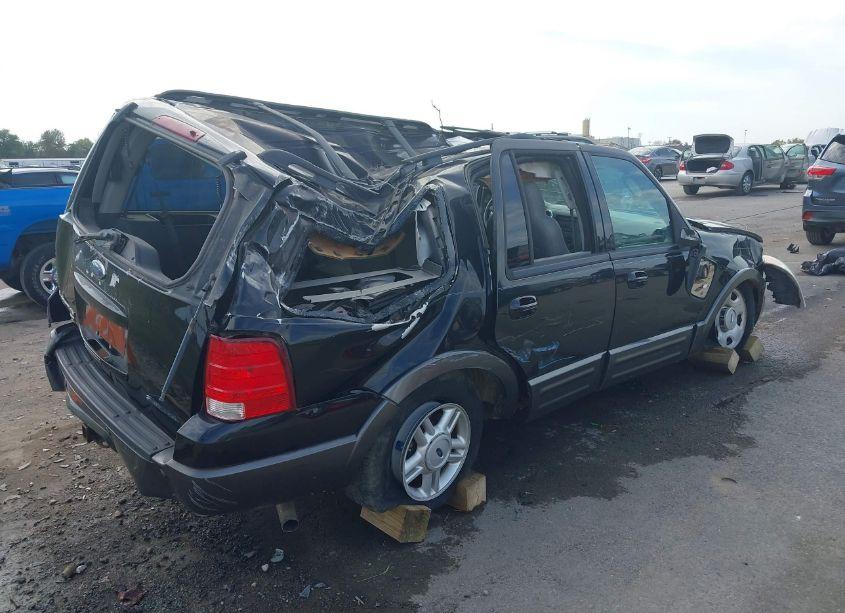 Photo 6 of 2005 Ford Expedition NBX/XLT (VIN 1FMFU16515LA62998)