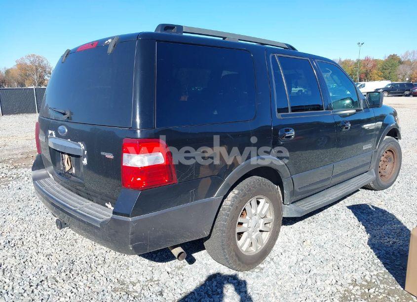 Photo 4 of 2007 Ford Expedition XLT (VIN 1FMFU16517LA55357)