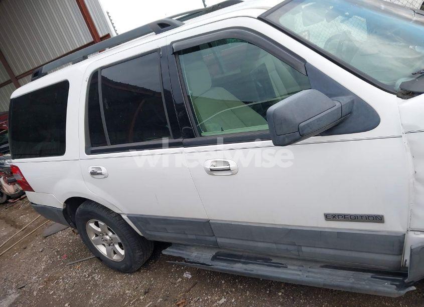 Photo 14 of 2007 Ford Expedition XLT (VIN 1FMFU16537LA08136)