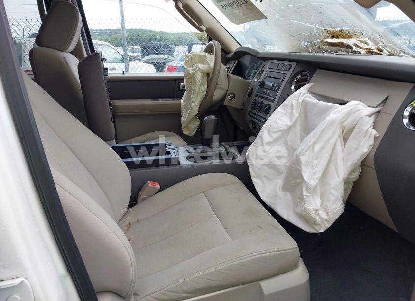 Photo 5 of 2007 Ford Expedition XLT (VIN 1FMFU16537LA08136)