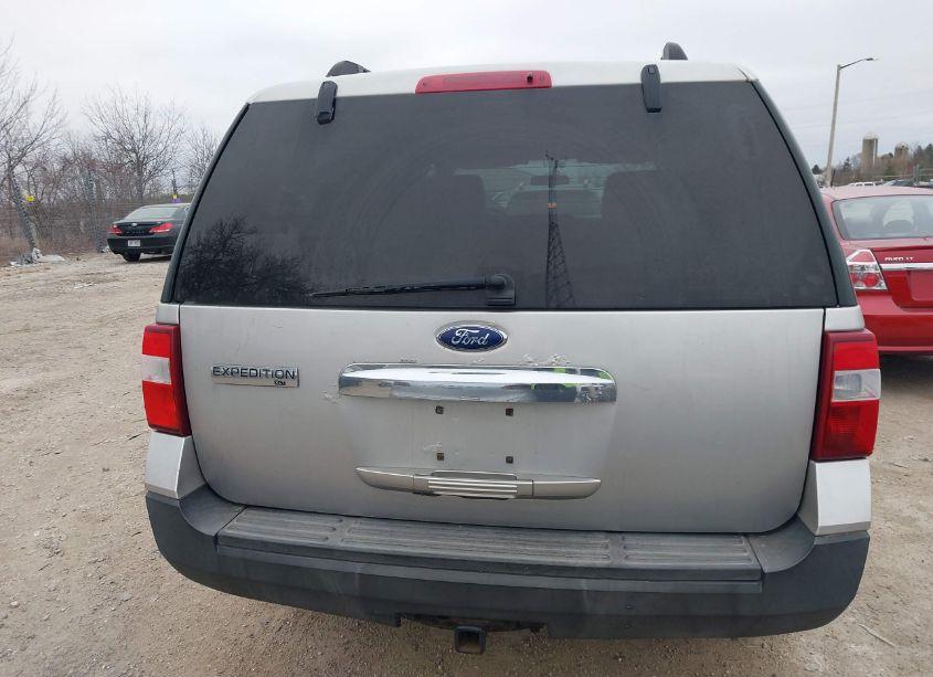 Photo 17 of 2007 Ford Expedition XLT (VIN 1FMFU16537LA87940)