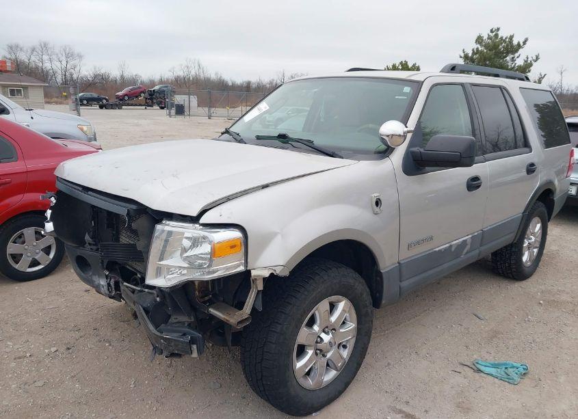 Photo 2 of 2007 Ford Expedition XLT (VIN 1FMFU16537LA87940)