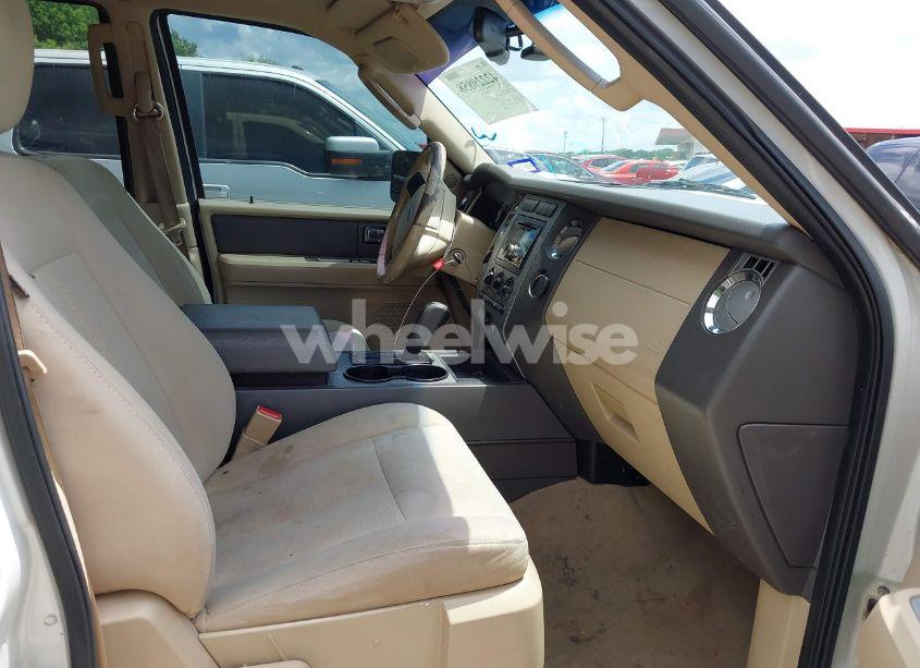 Photo 5 of 2008 Ford Expedition XLT (VIN 1FMFU16538LA69522)