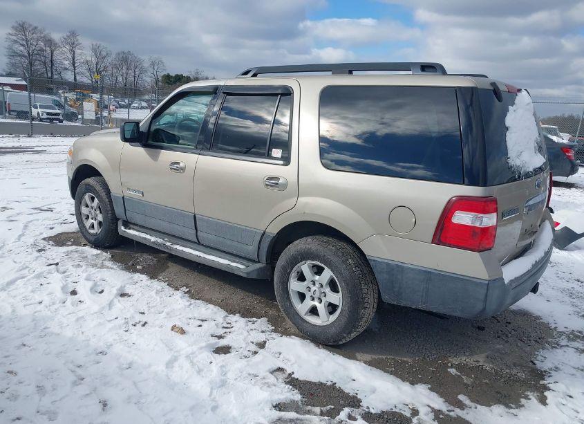 Photo 3 of 2007 Ford Expedition XLT (VIN 1FMFU16547LA94301)