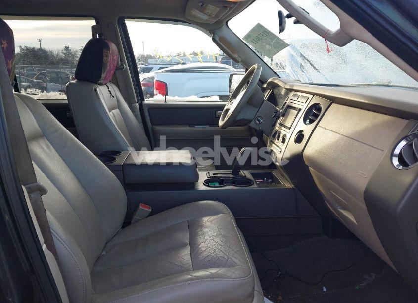 Photo 5 of 2007 Ford Expedition XLT (VIN 1FMFU16557LA93531)