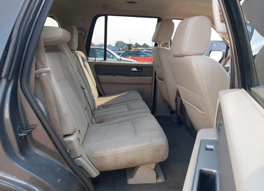 Photo 8 of 2007 Ford Expedition XLT (VIN 1FMFU16567LA01407)