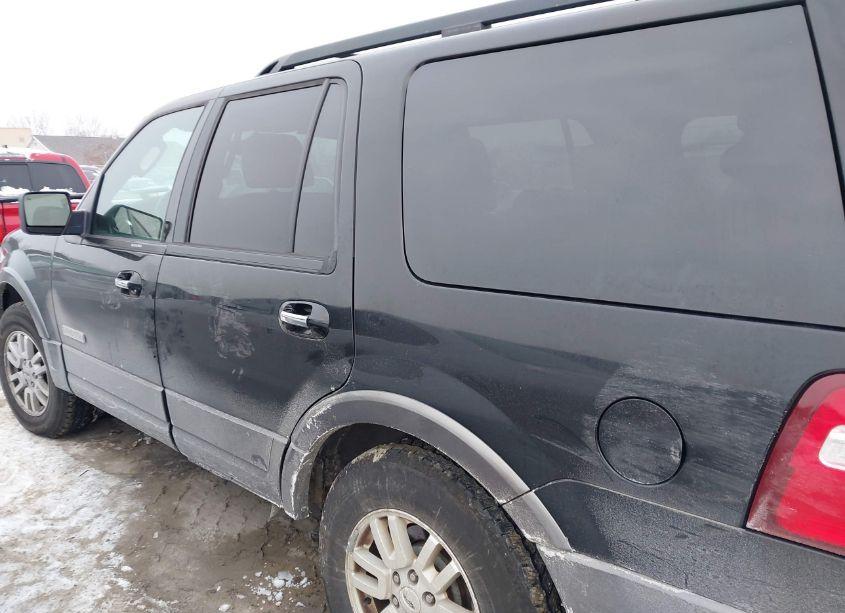 Photo 14 of 2007 Ford Expedition XLT (VIN 1FMFU16567LA73966)