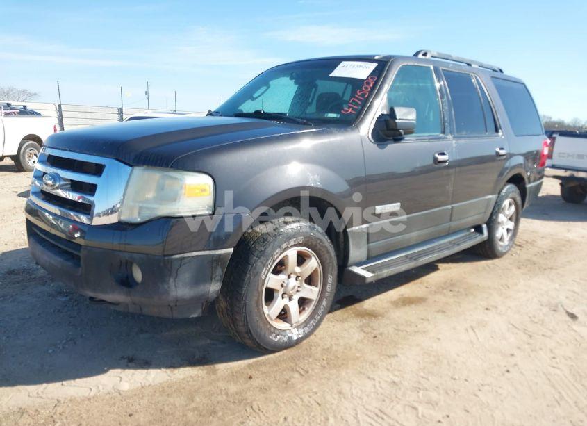 Photo 2 of 2007 Ford Expedition XLT (VIN 1FMFU16577LA03215)