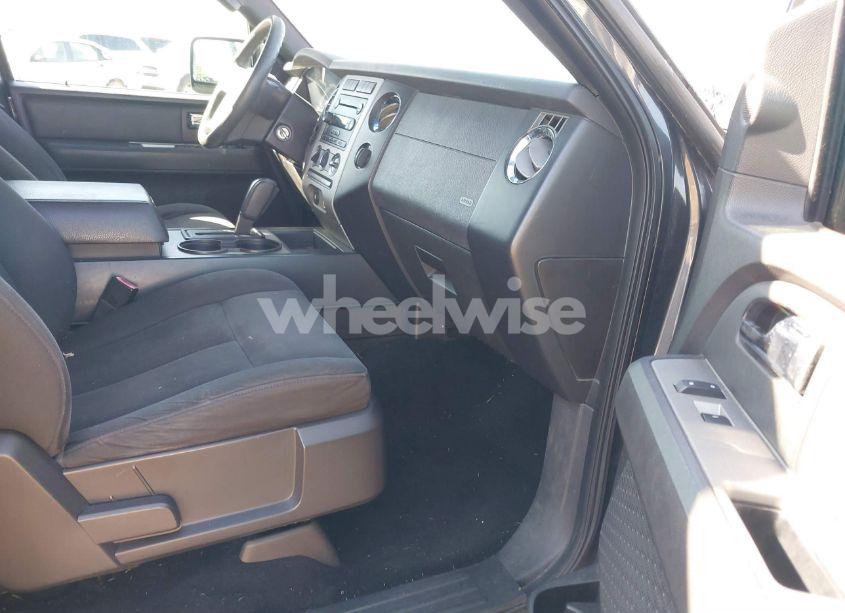 Photo 5 of 2007 Ford Expedition XLT (VIN 1FMFU16577LA03215)