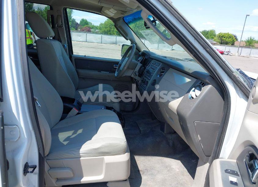 Photo 5 of 2009 Ford Expedition XLT (VIN 1FMFU16579EA86202)