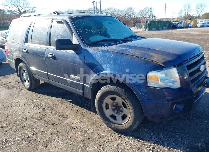 2008 Ford Expedition XLT (VIN 1FMFU16588LA39920) main photo