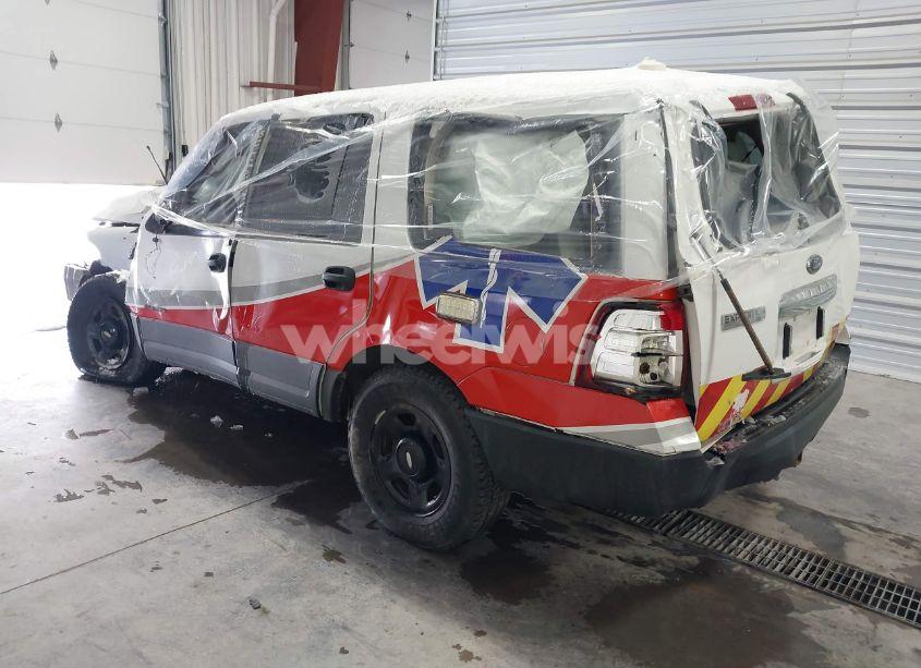 Photo 3 of 2007 Ford Expedition XLT (VIN 1FMFU165X7LA68026)