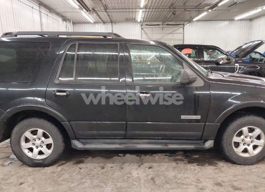 Photo 14 of 2008 Ford Expedition XLT (VIN 1FMFU165X8LA41555)
