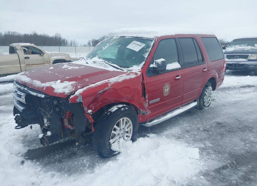 Photo 2 of 2008 Ford Expedition XLT (VIN 1FMFU165X8LA62096)