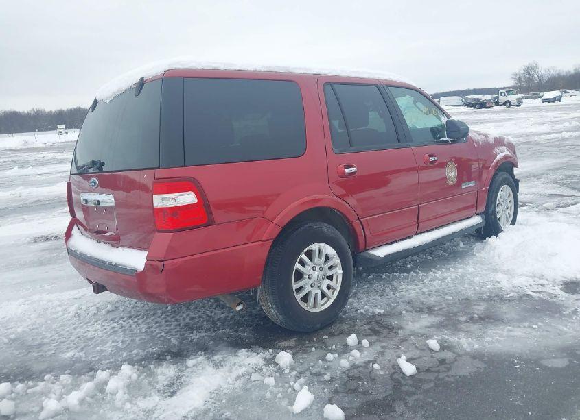 Photo 4 of 2008 Ford Expedition XLT (VIN 1FMFU165X8LA62096)