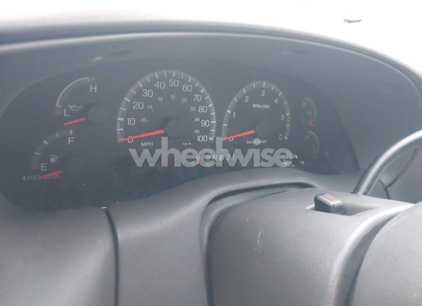 Photo 7 of 2001 Ford Expedition XLT (VIN 1FMFU16L01LA85178)