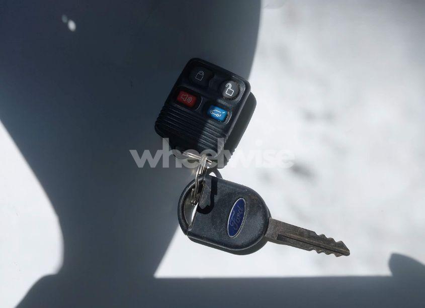 Photo 11 of 2003 Ford Expedition XLT (VIN 1FMFU16L13LC24253)