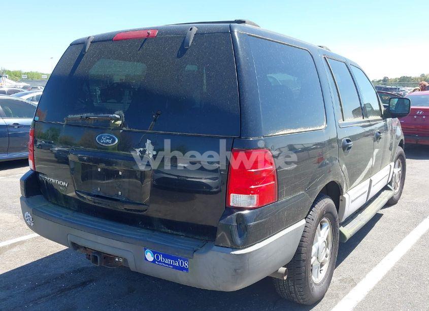Photo 4 of 2003 Ford Expedition XLT (VIN 1FMFU16L13LC24253)