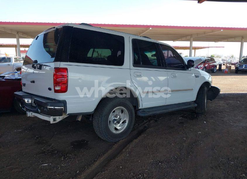 Photo 4 of 2000 Ford Expedition XLT (VIN 1FMFU16L1YLB49061)