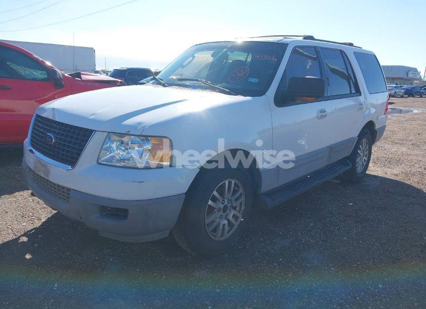 Photo 2 of 2003 Ford Expedition XLT (VIN 1FMFU16L23LB55590)