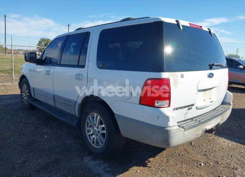 Photo 3 of 2003 Ford Expedition XLT (VIN 1FMFU16L23LB55590)