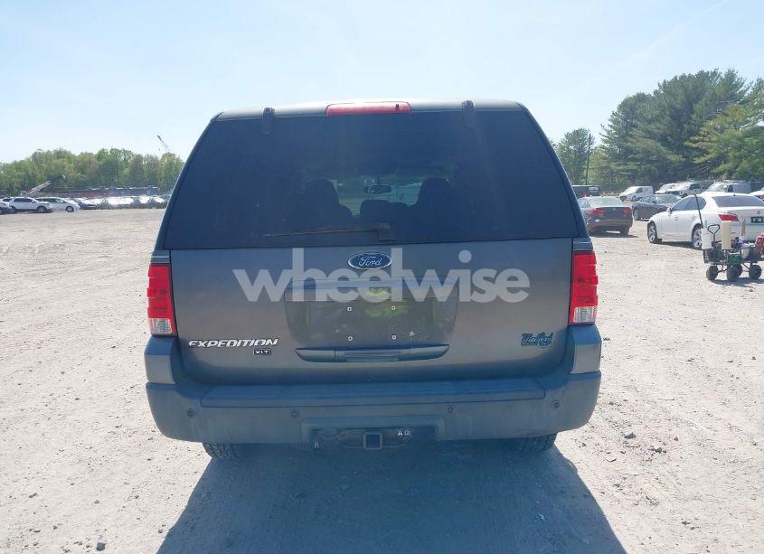 Photo 16 of 2004 Ford Expedition NBX/XLT (VIN 1FMFU16L24LA56317)