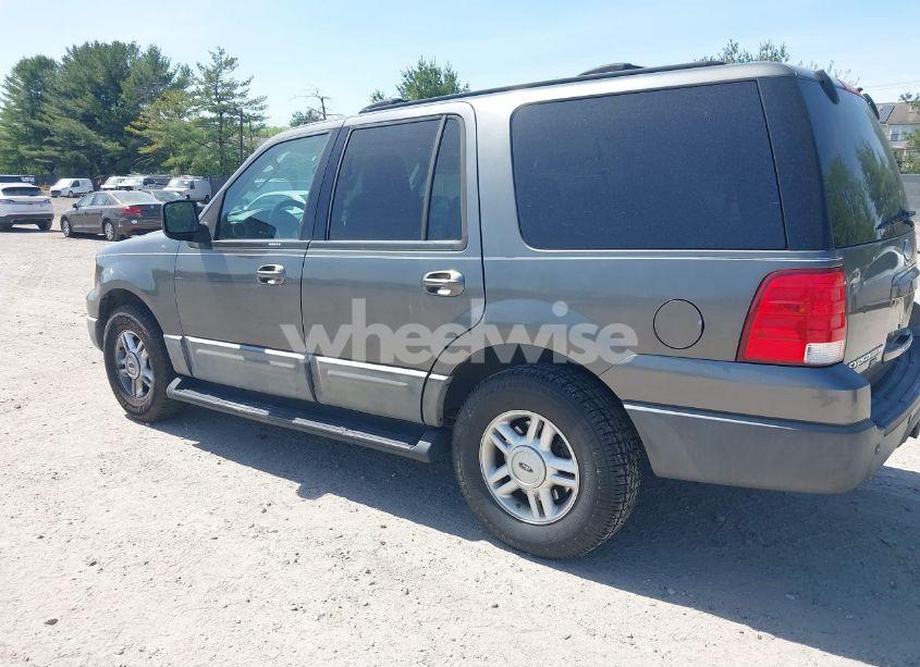 Photo 3 of 2004 Ford Expedition NBX/XLT (VIN 1FMFU16L24LA56317)