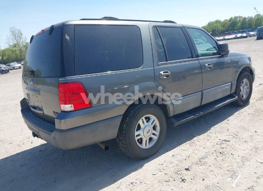 Photo 4 of 2004 Ford Expedition NBX/XLT (VIN 1FMFU16L24LA56317)